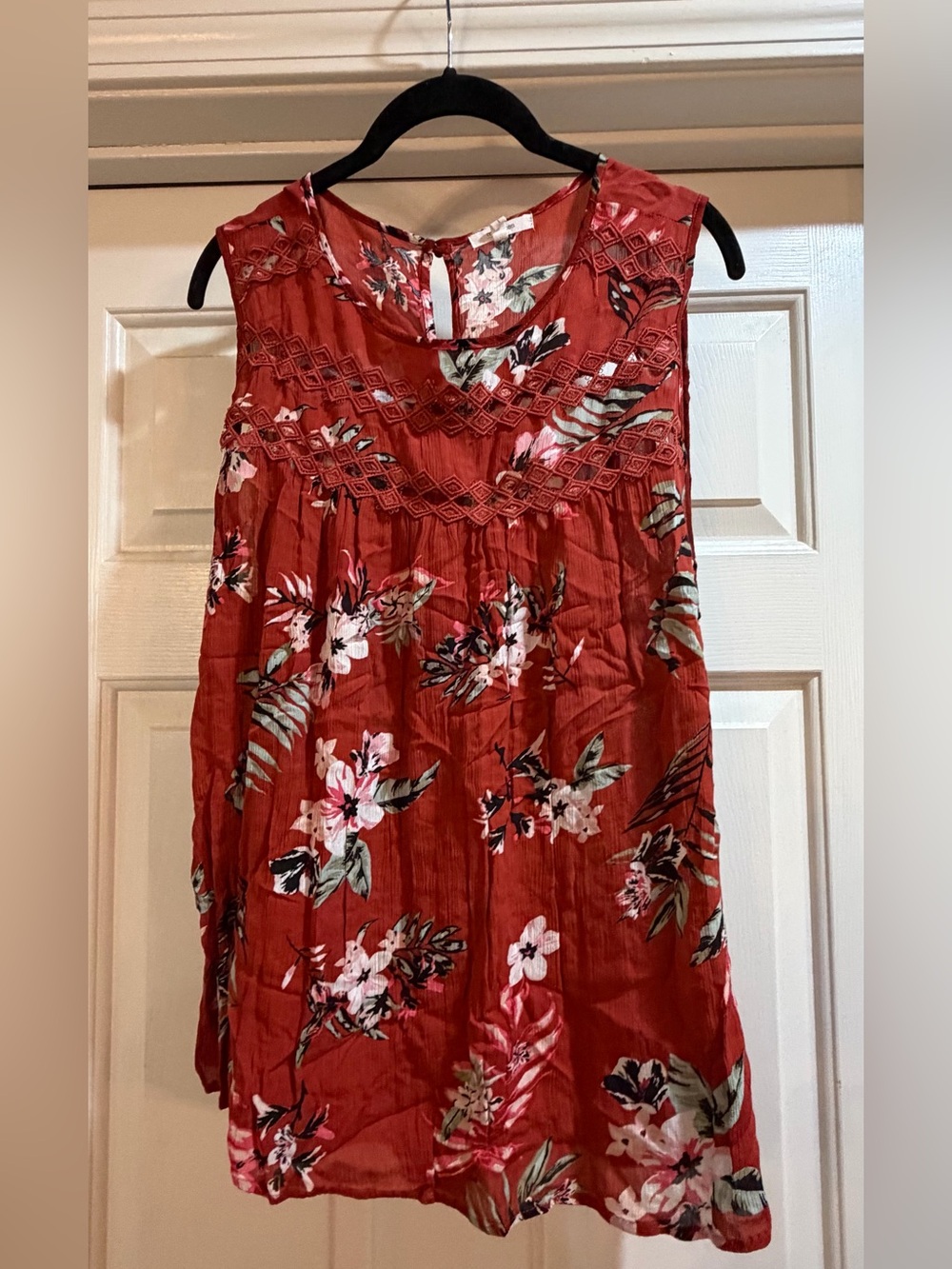 Maurice’s Rust Floral Sleeveless Top Size 1
